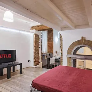 Brera-moscova Centro Storico, Wi-fi E Netflix , Milán Italia